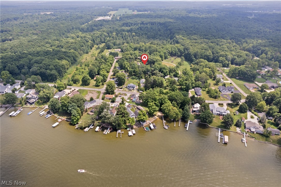 1499 Beachview Drive Property Photo 10