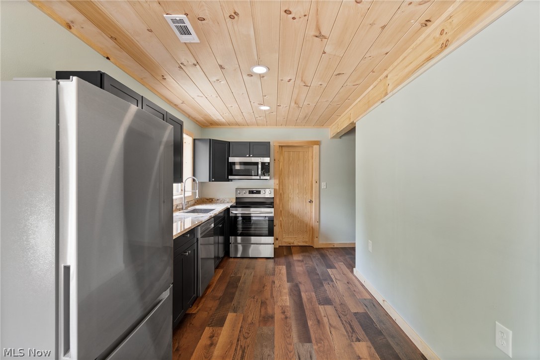 1499 Beachview Drive Property Photo 13