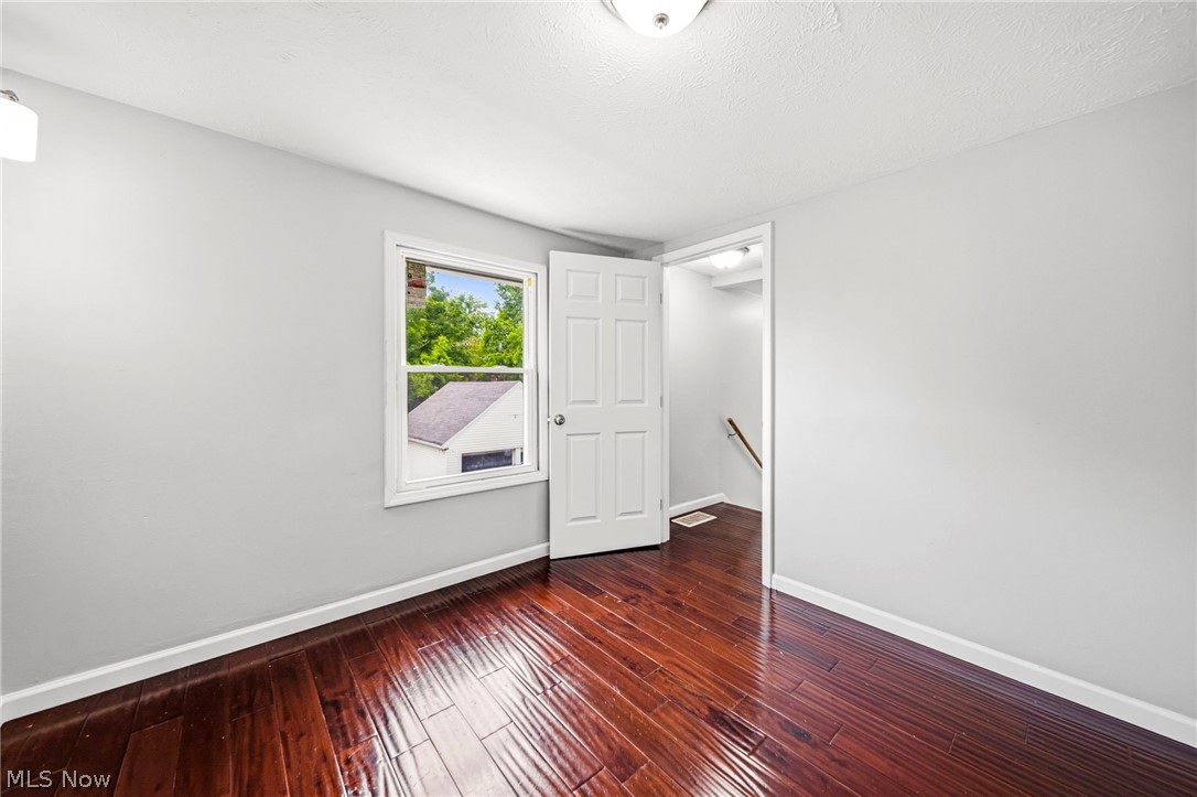 1415 W 9th Street Property Photo 27