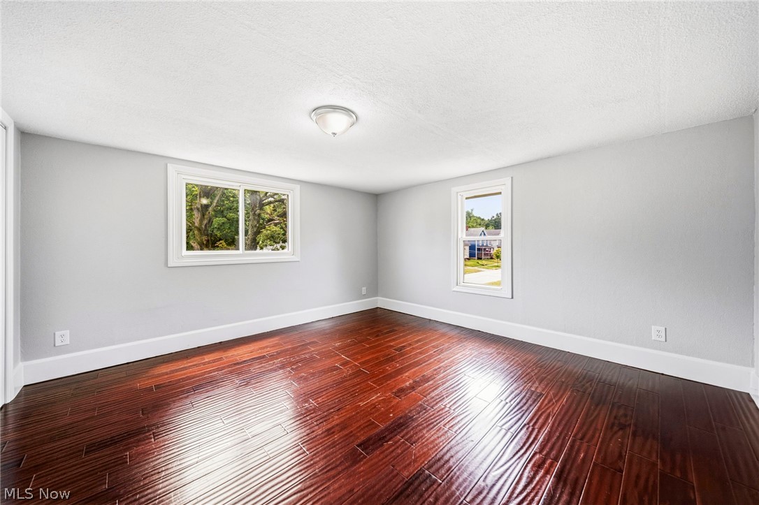 1415 W 9th Street Property Photo 32
