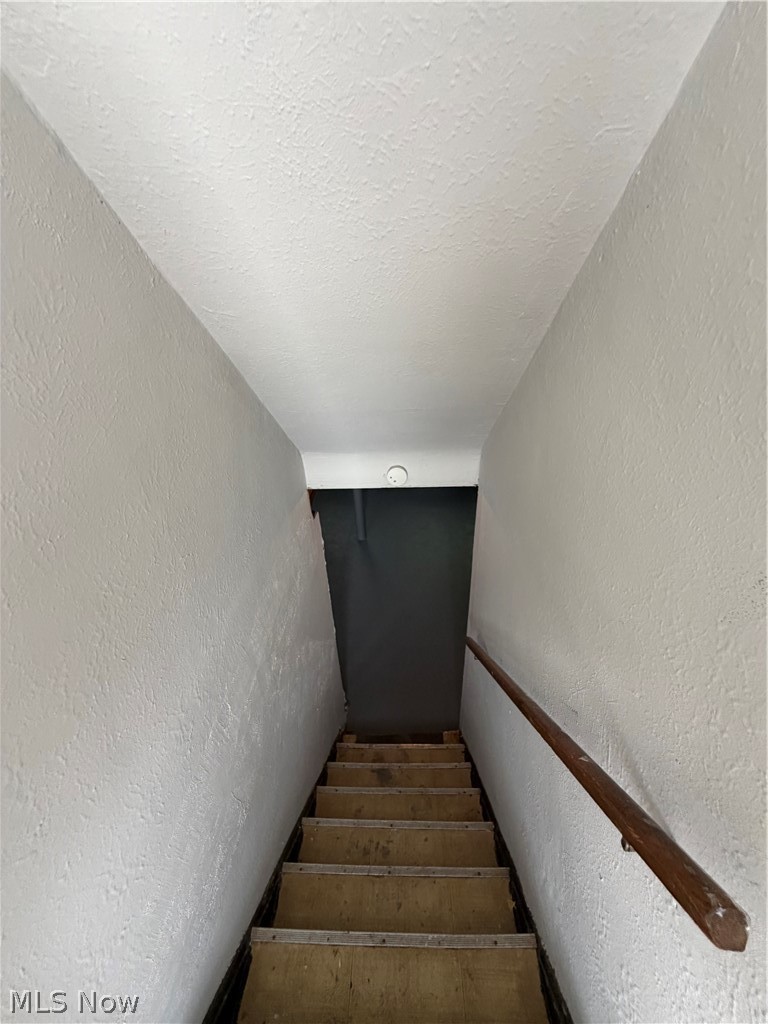 21419 Libby Road Property Photo 30