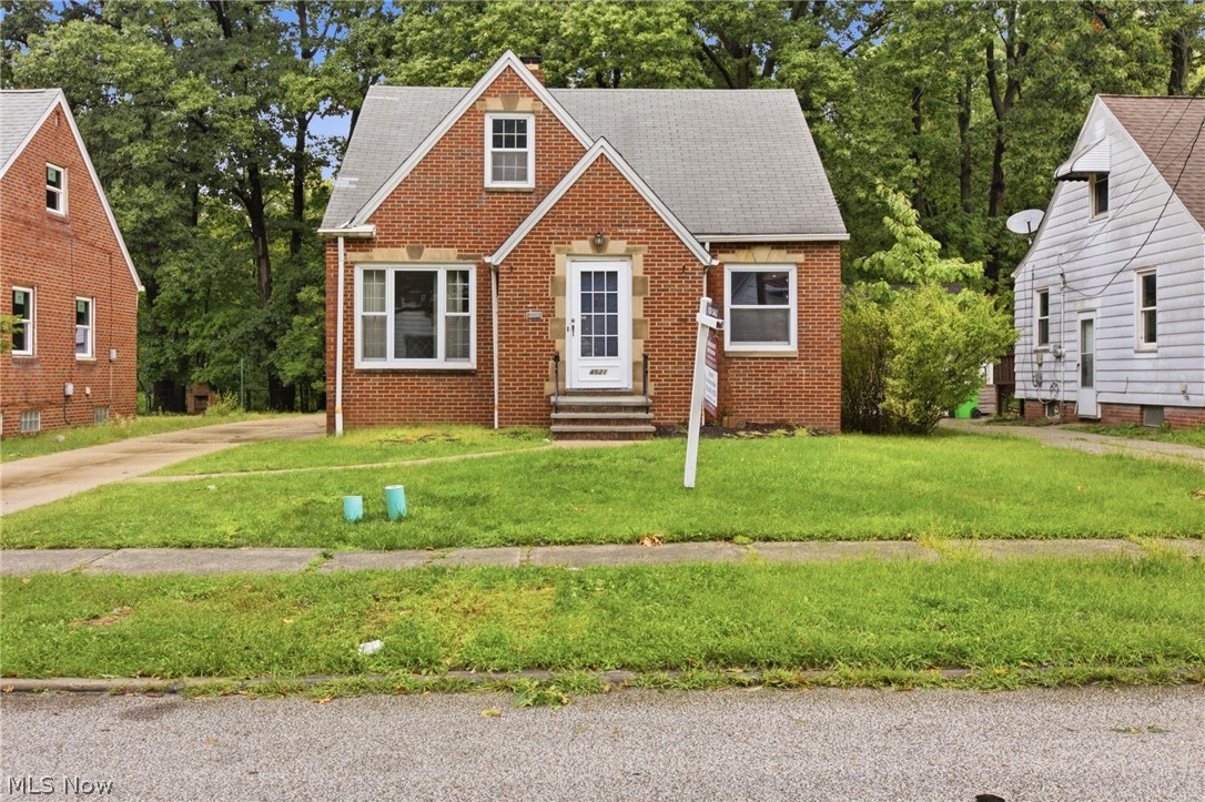 4521 Emerson Road Property Photo 1