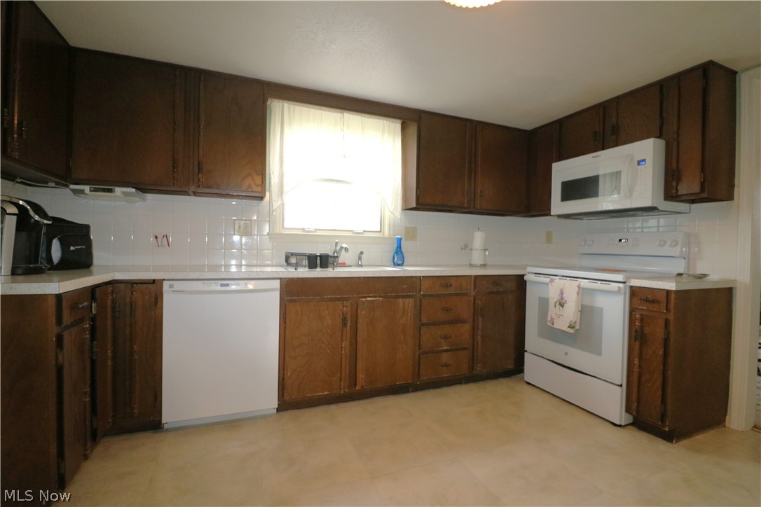 2860 State Route 103 E Property Photo 9