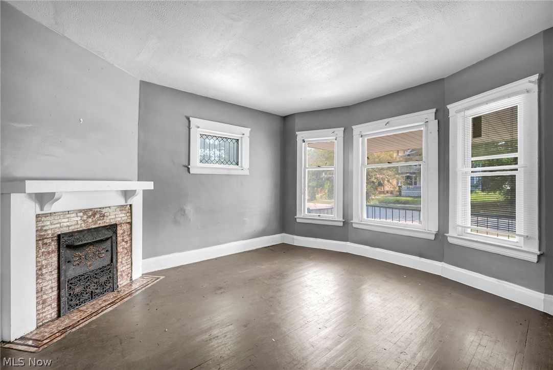 9301 Pierpont Avenue Property Photo 9
