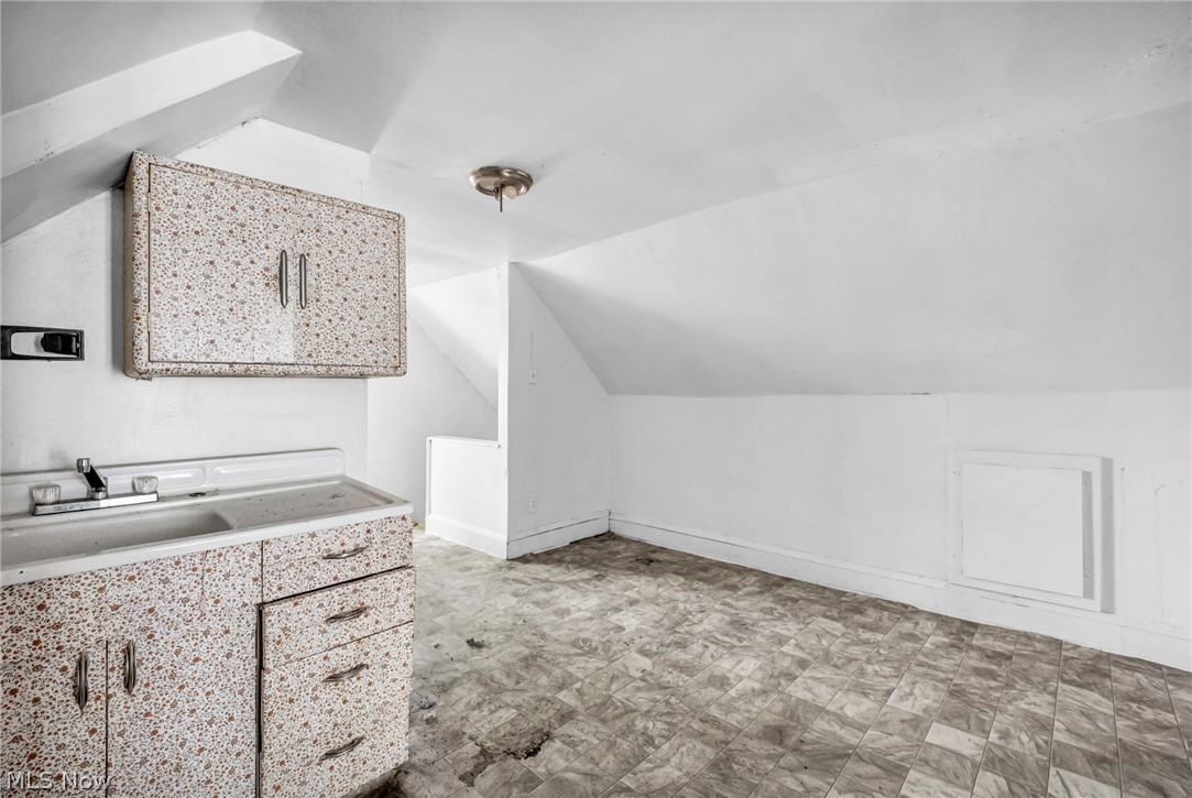 9301 Pierpont Avenue Property Photo 35