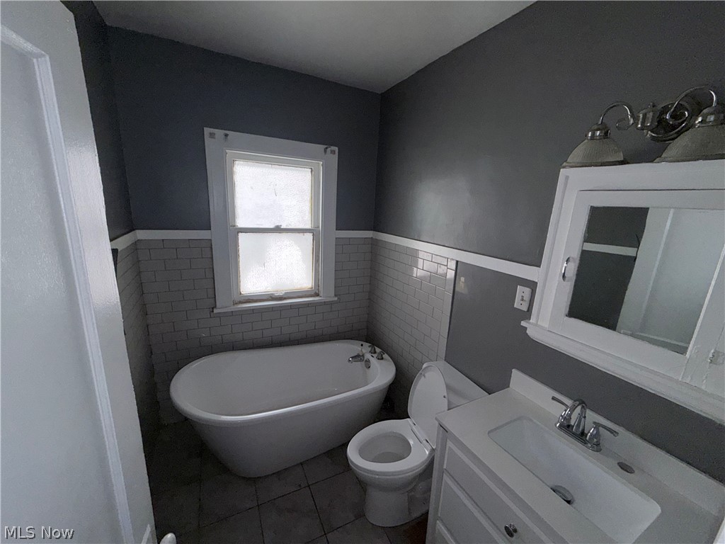 16902 Endora Road Property Photo 4