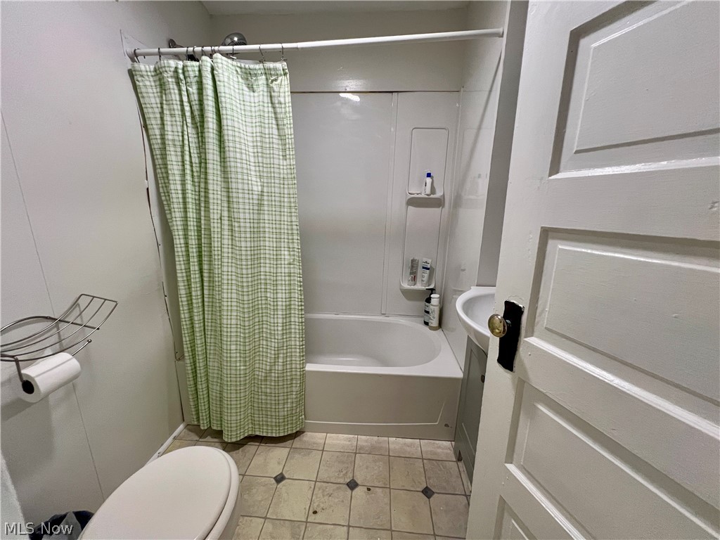 158 Montgomery Boulevard Property Photo 11