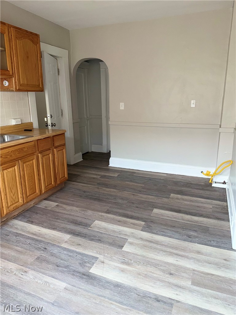 2778 E 120th Street Apt 3 Property Photo 9
