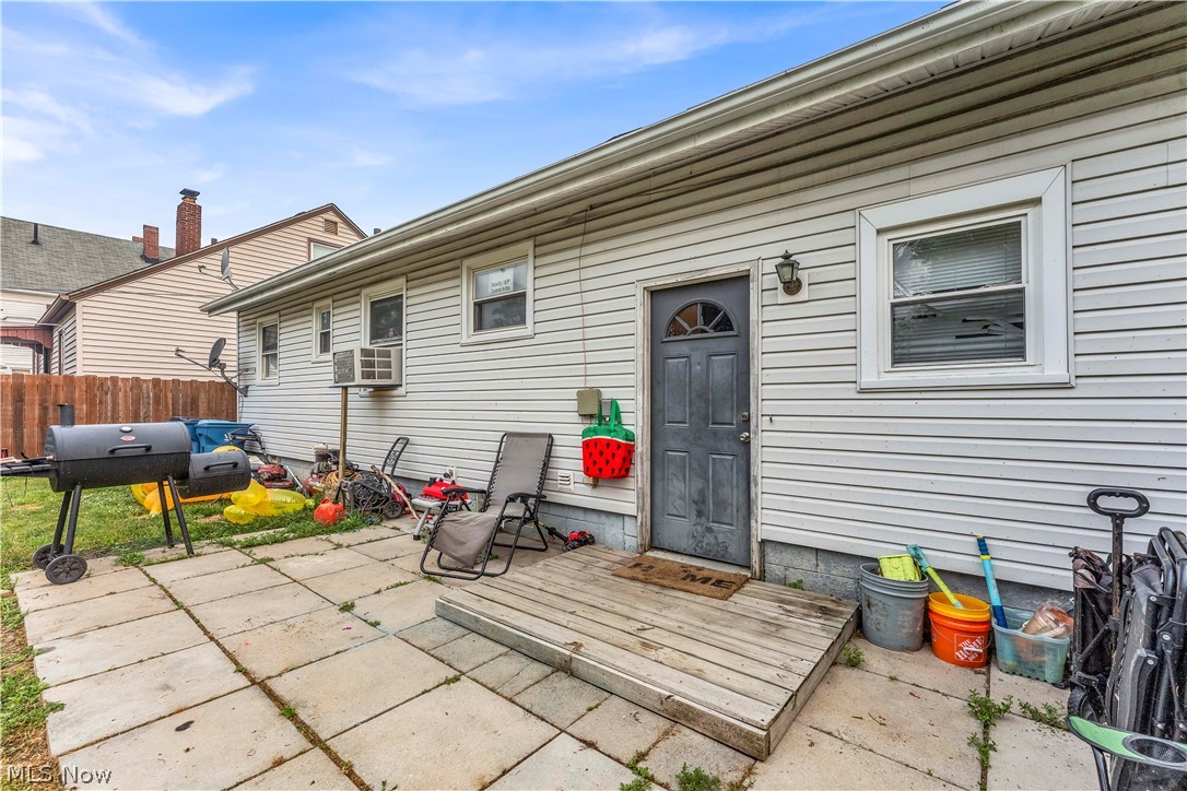 1950 E 30th Street Property Photo 17