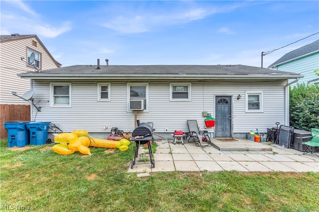1950 E 30th Street Property Photo 18