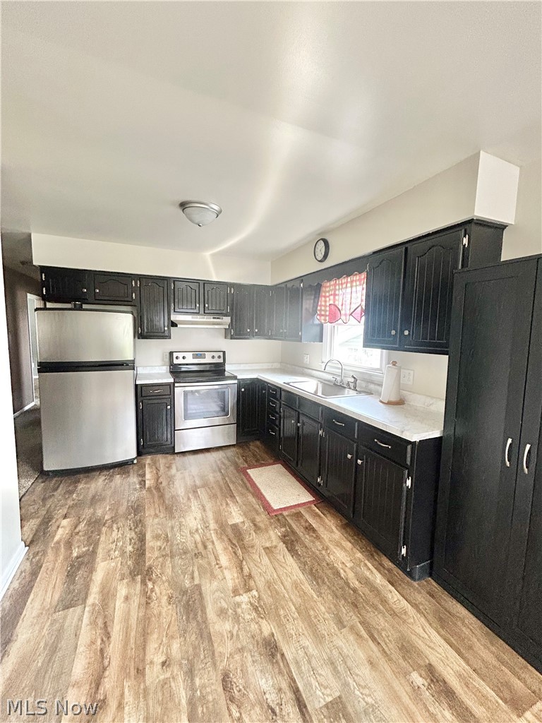 300 W 38th Street Property Photo 4