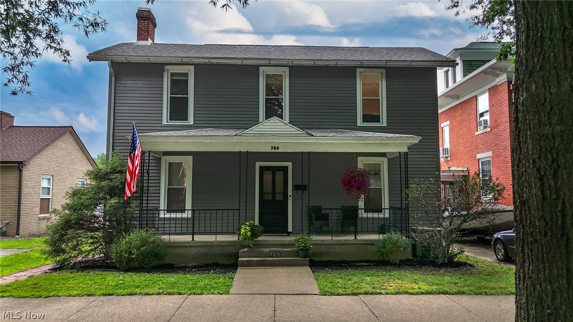 723 3rd Street Property Photo 1