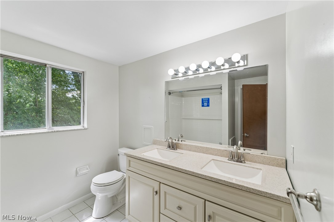 644 Wellfleet Drive Property Photo 16
