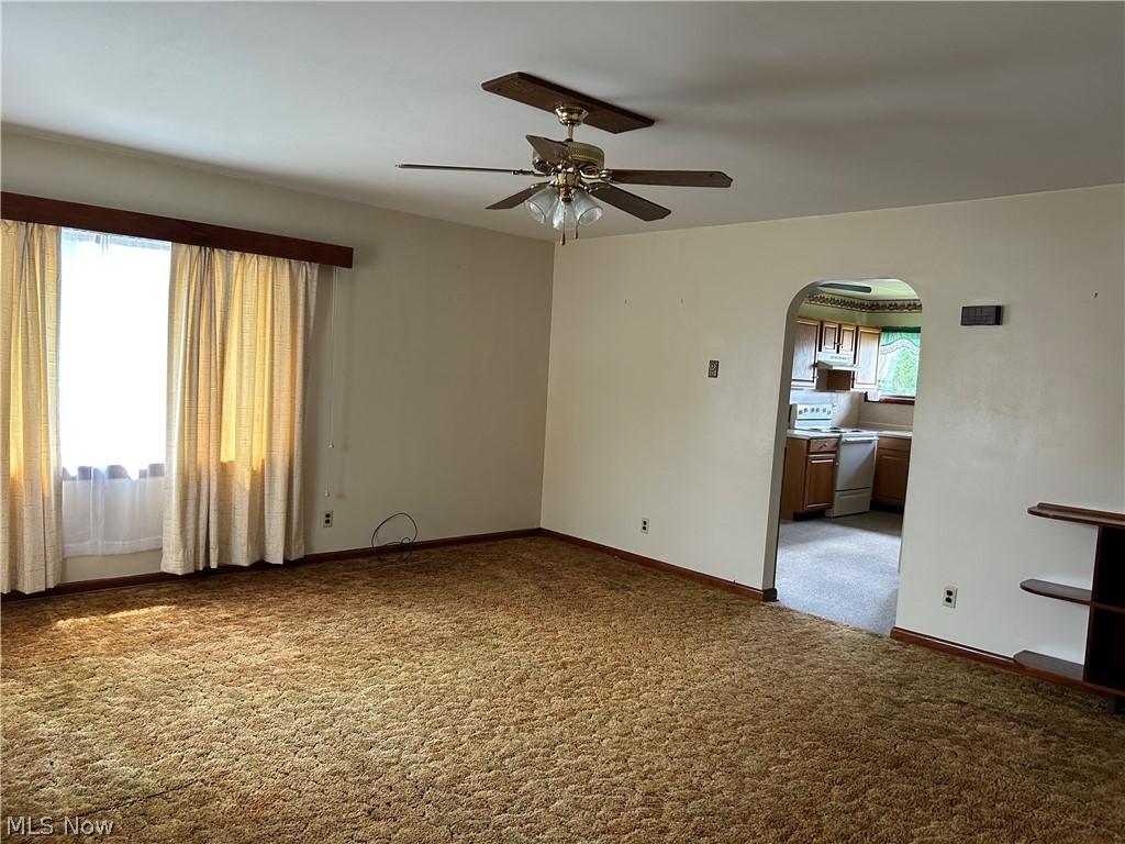 433 Park Avenue Property Photo 6