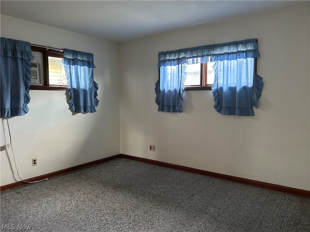 433 Park Avenue Property Photo 12
