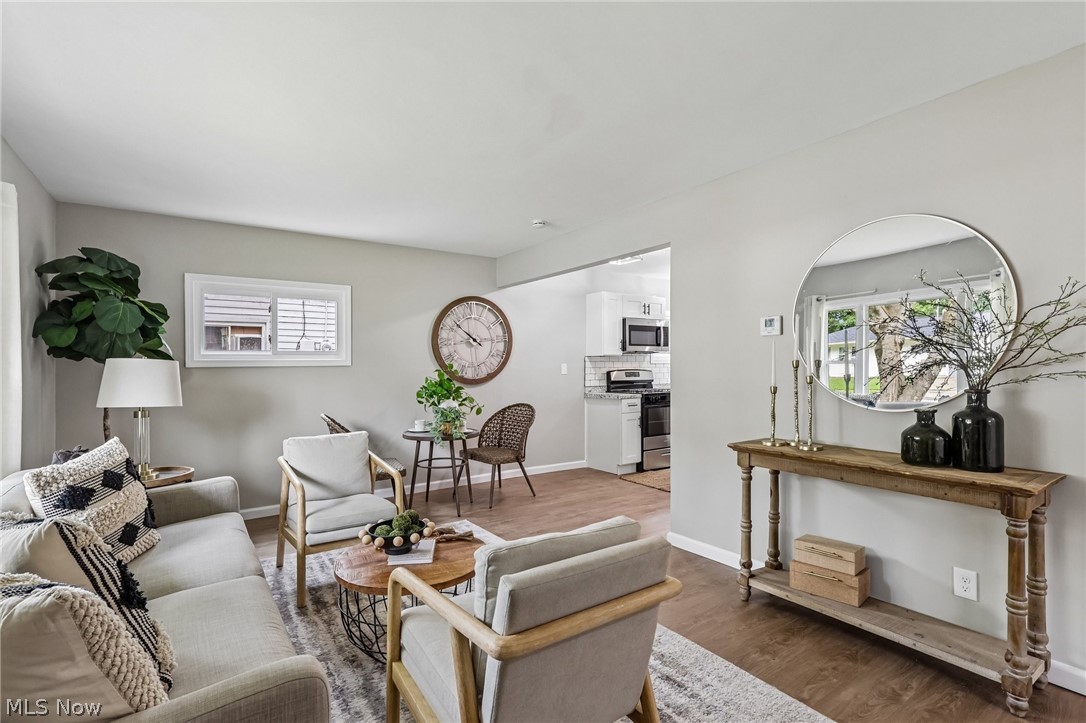1562 Denison Avenue Nw Property Photo 2