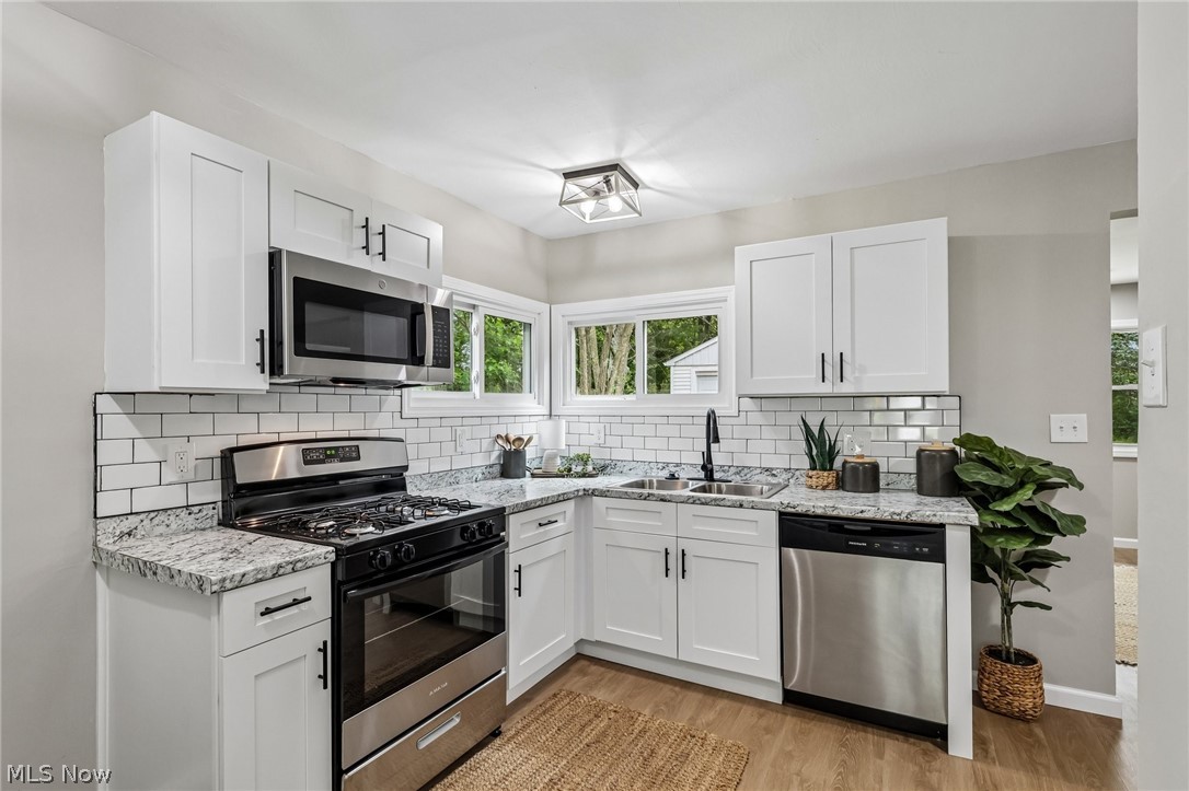 1562 Denison Avenue Nw Property Photo 8