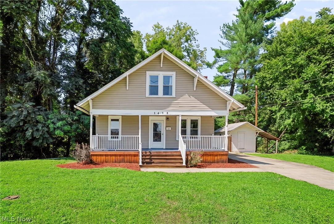 1418 Hocking Road Property Photo 1