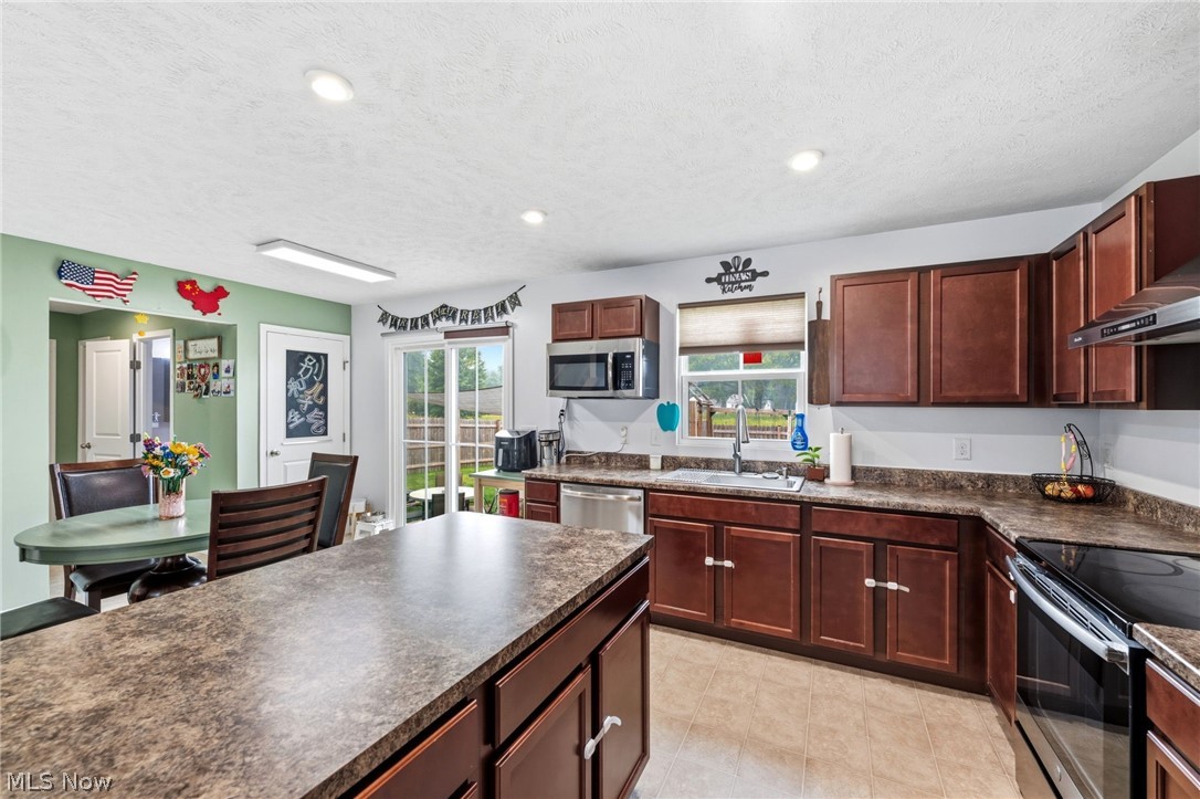 147 Springvale Drive Property Photo 11