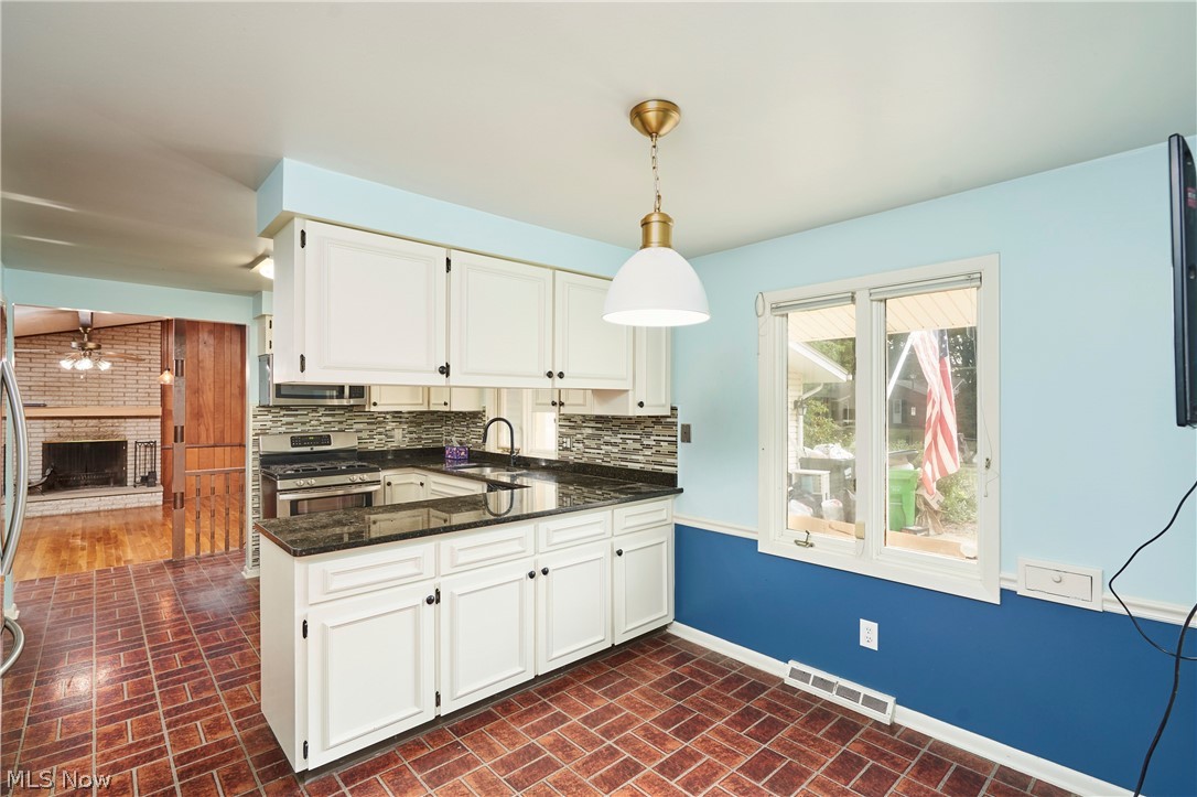 1172 Berwick Lane Property Photo 4