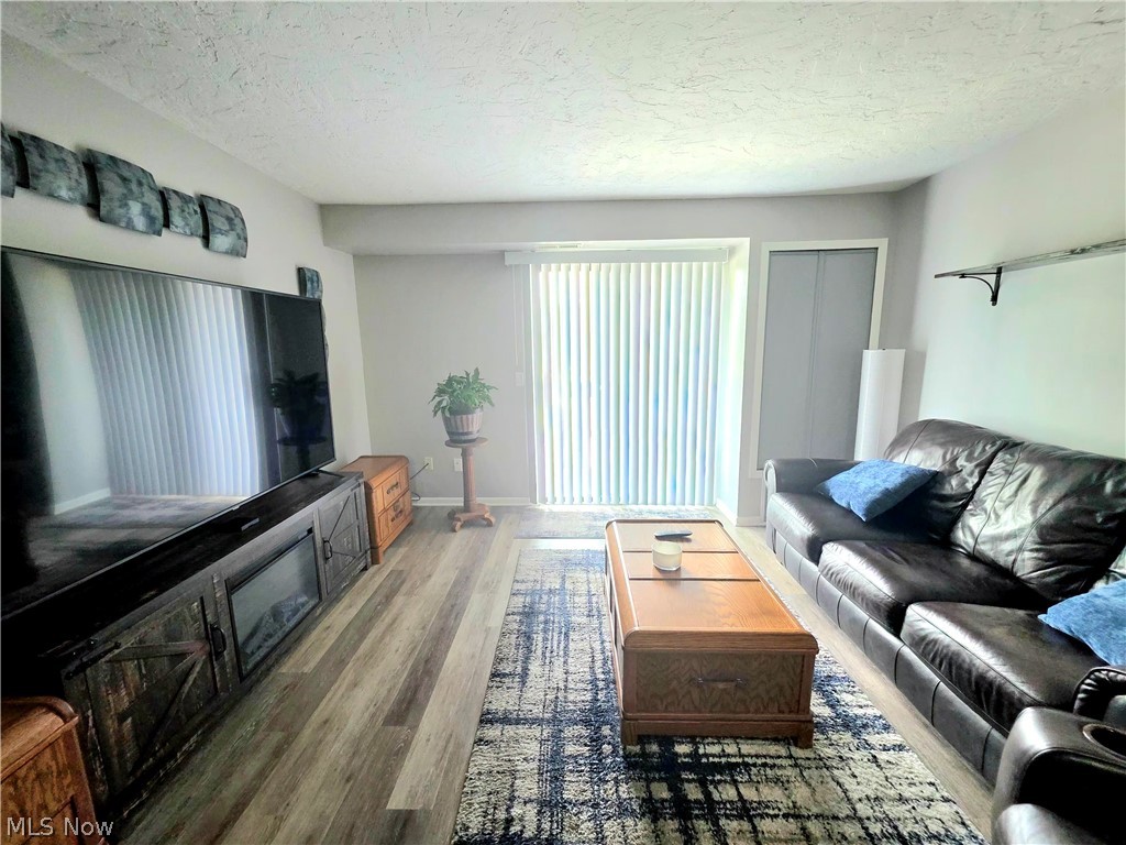 4615 Oak Hill Boulevard 208 Property Photo 3