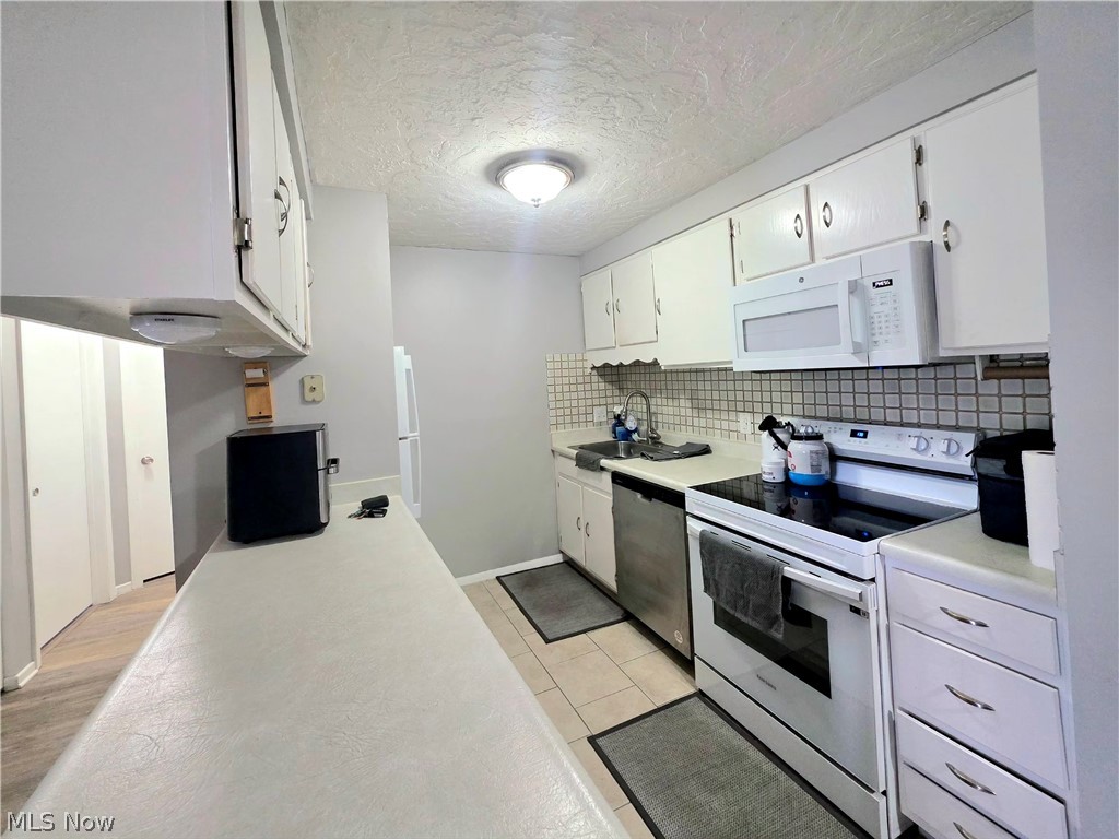 4615 Oak Hill Boulevard 208 Property Photo 8