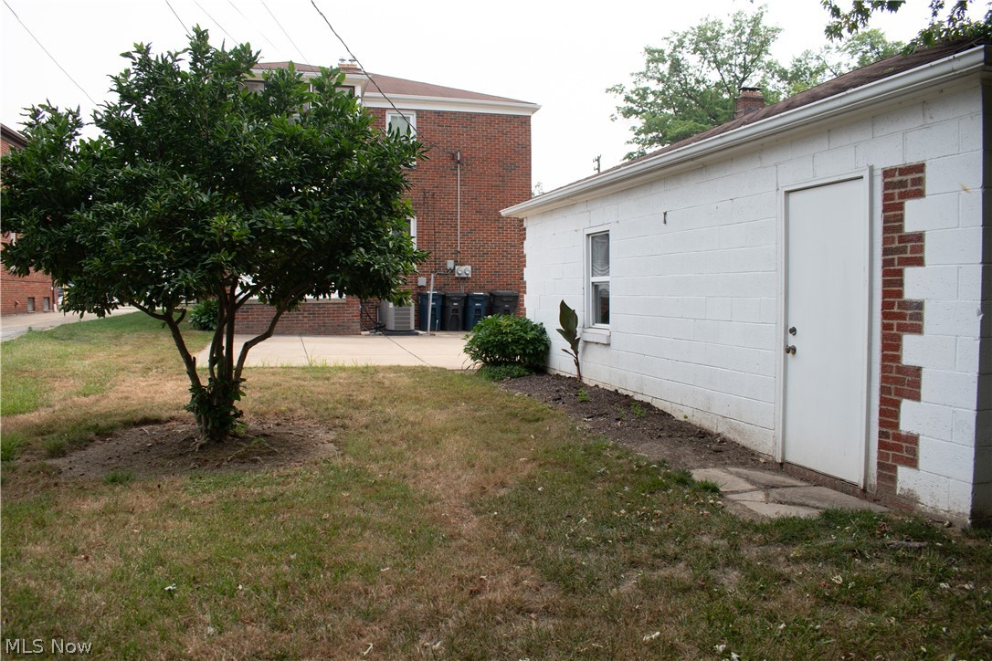 5589 Mayfield Road Property Photo 31