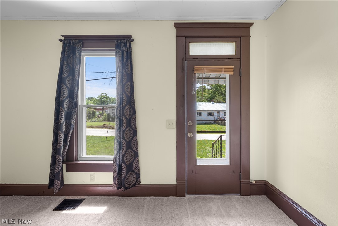 15869 Millfield Road Property Photo 2
