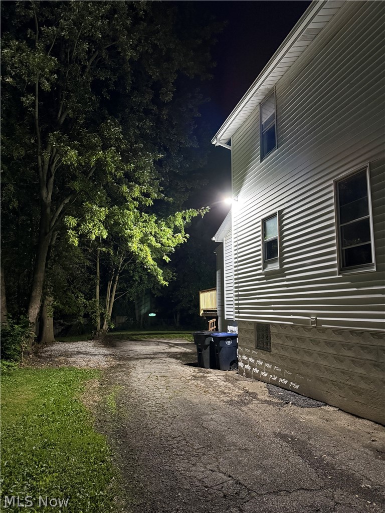 980 Pardee Avenue Property Photo 8