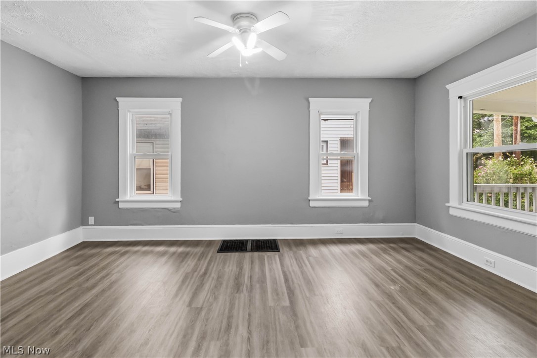 980 Pardee Avenue Property Photo 16