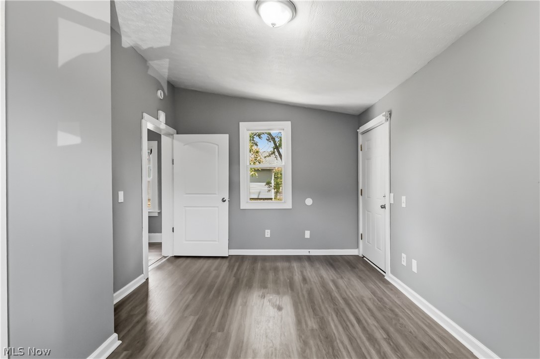 980 Pardee Avenue Property Photo 32