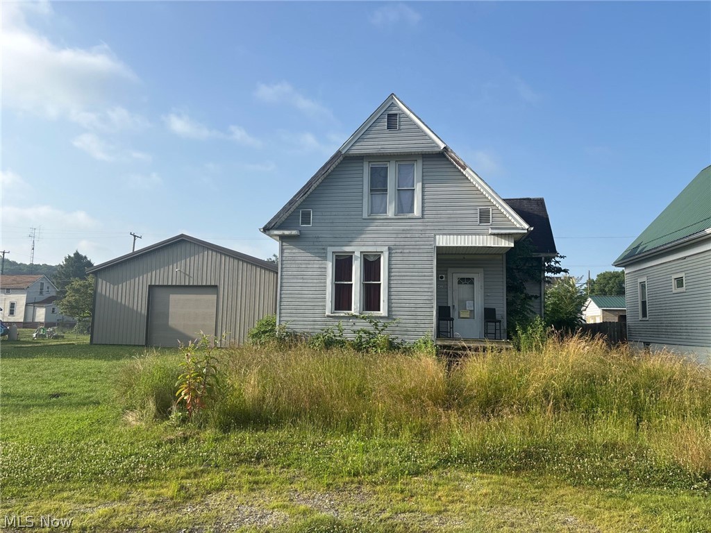 420 W 4th Street Property Photo 1