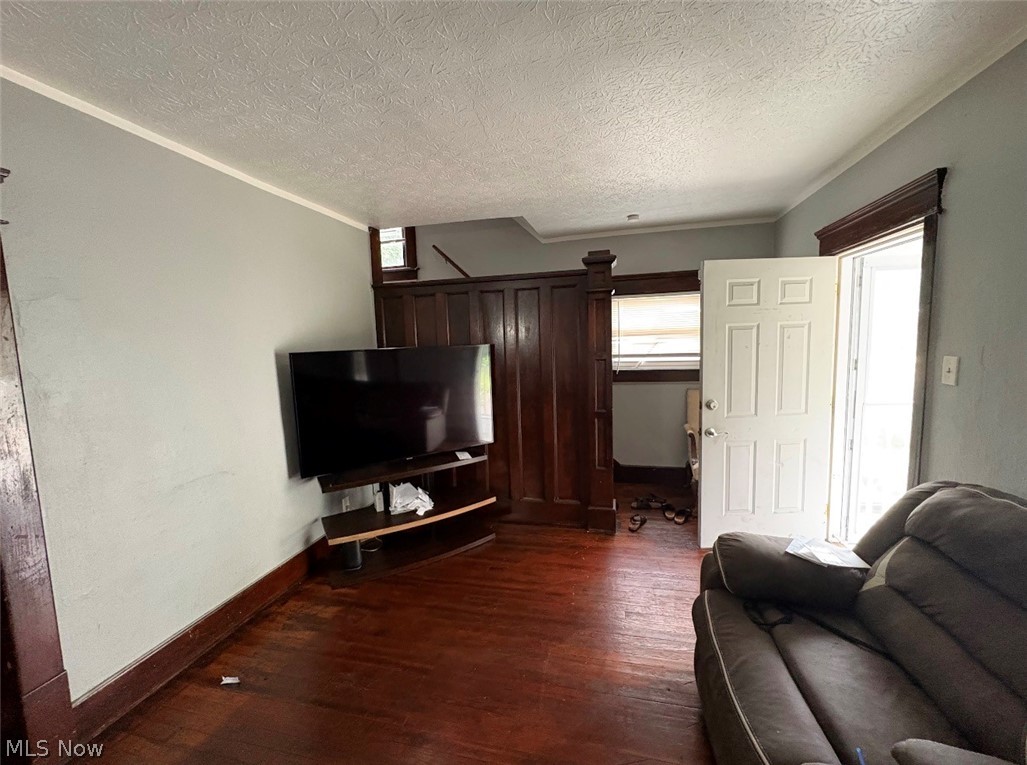 847 Carlysle Street Property Photo 3