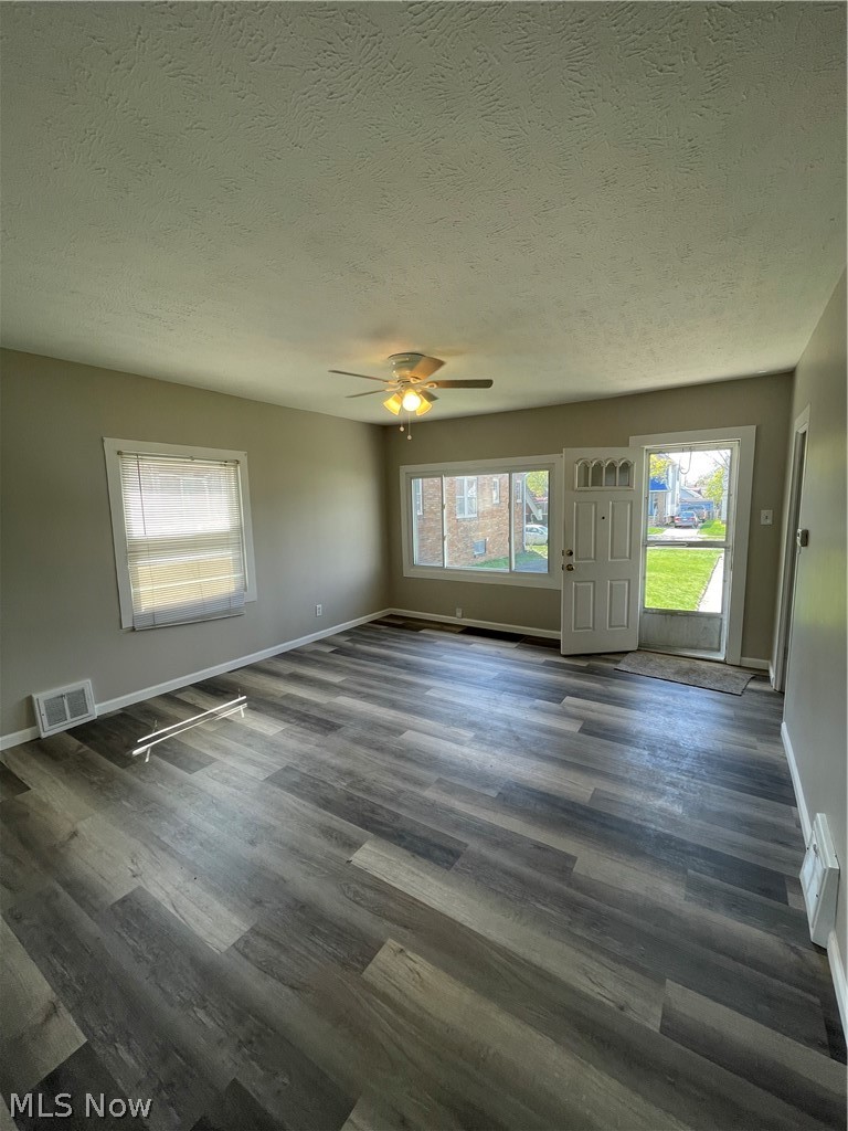 3761 W 135th Street Property Photo 2