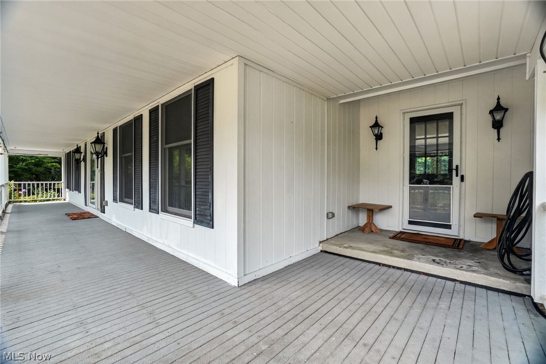 12 Square Circle Drive Property Photo 3