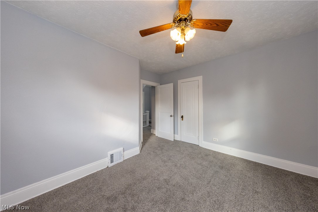 1677 Hillview Road Property Photo 17