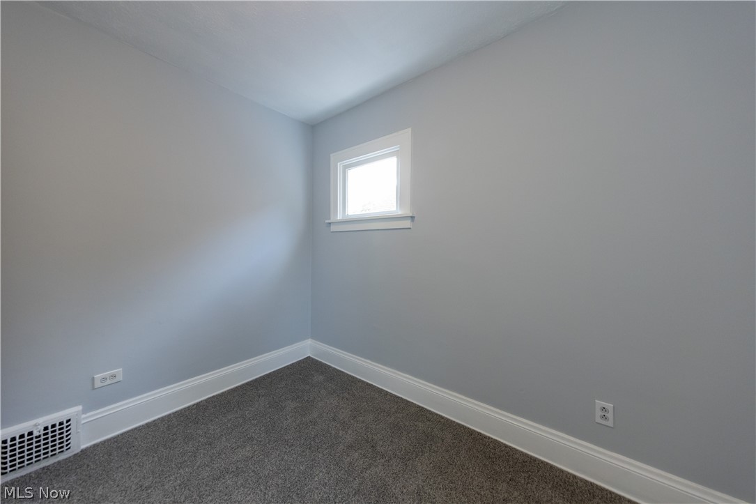 1677 Hillview Road Property Photo 19