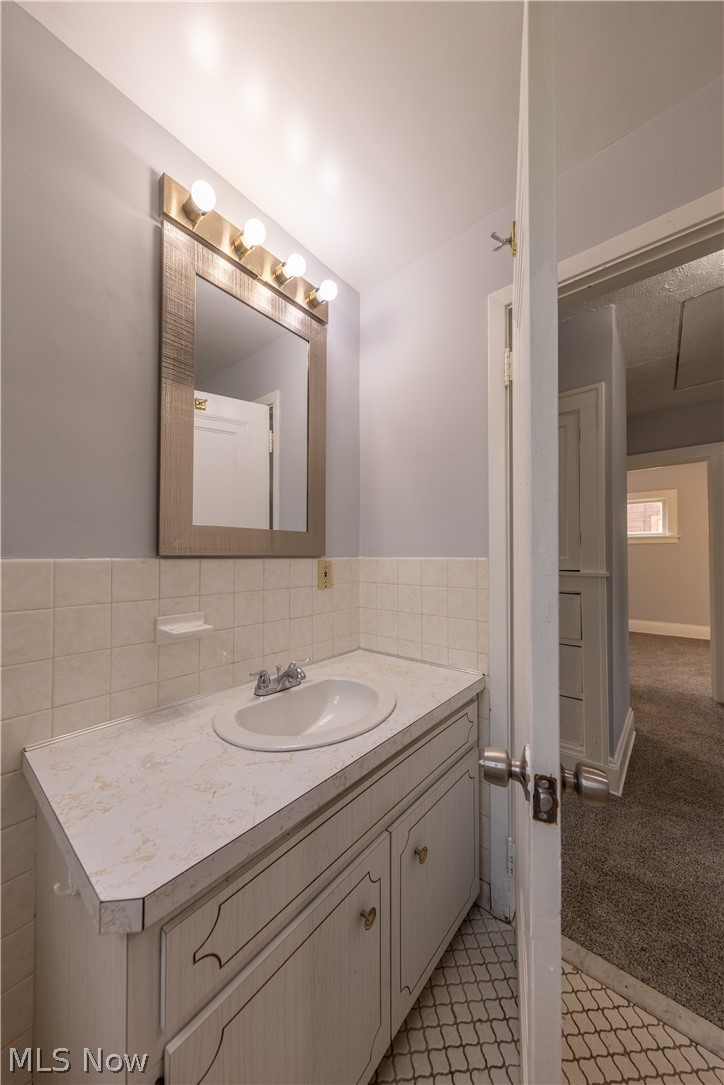 1677 Hillview Road Property Photo 22