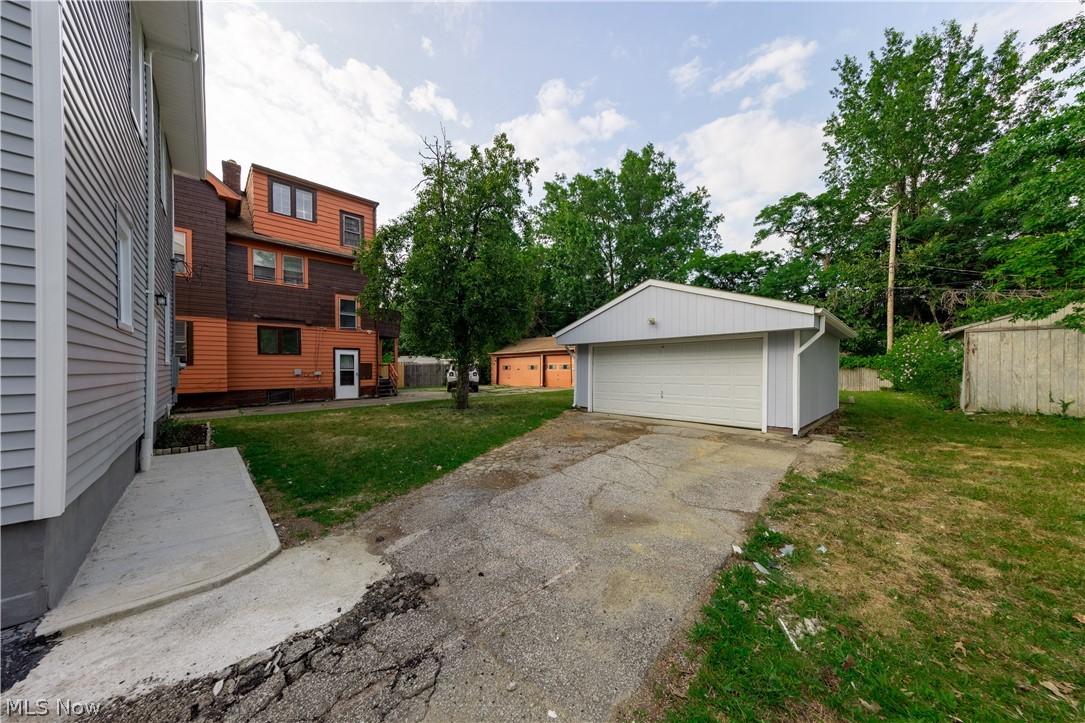 1677 Hillview Road Property Photo 25
