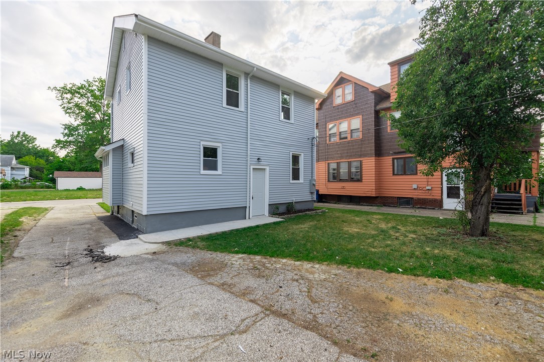 1677 Hillview Road Property Photo 26
