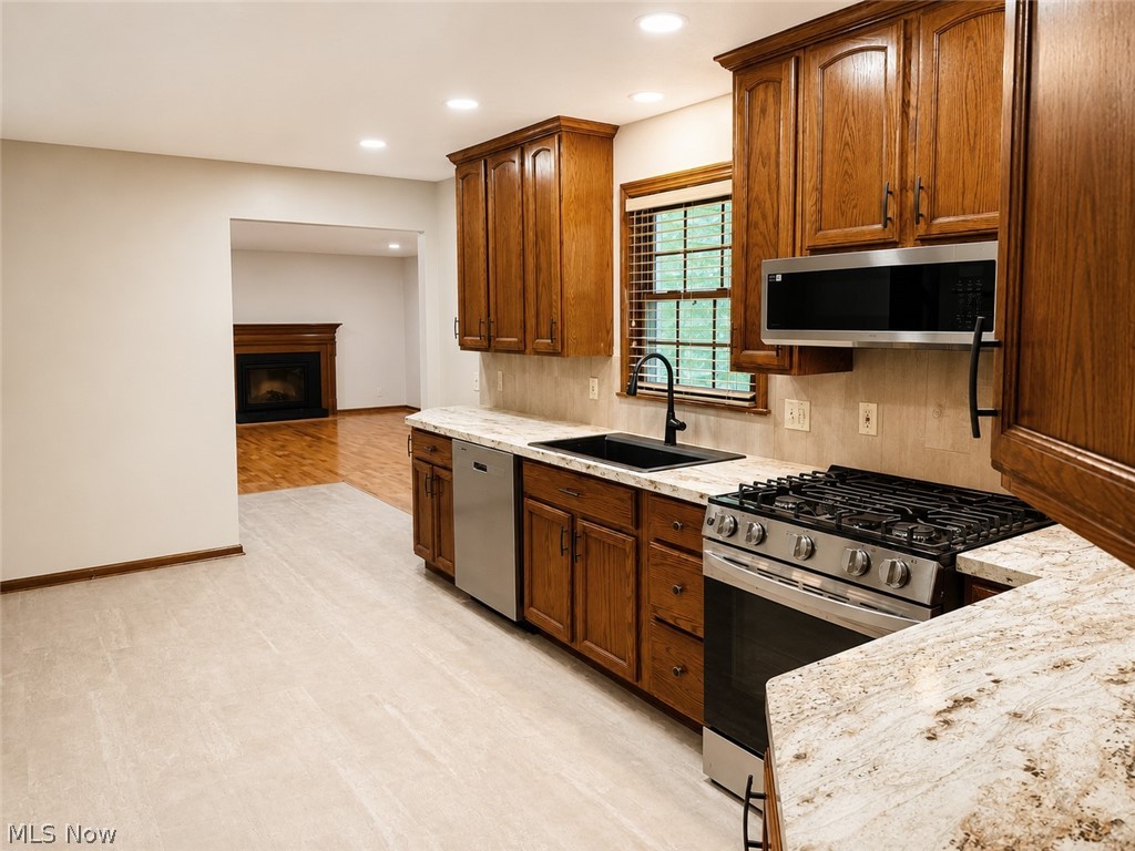 707 Oakridge Drive Property Photo 17