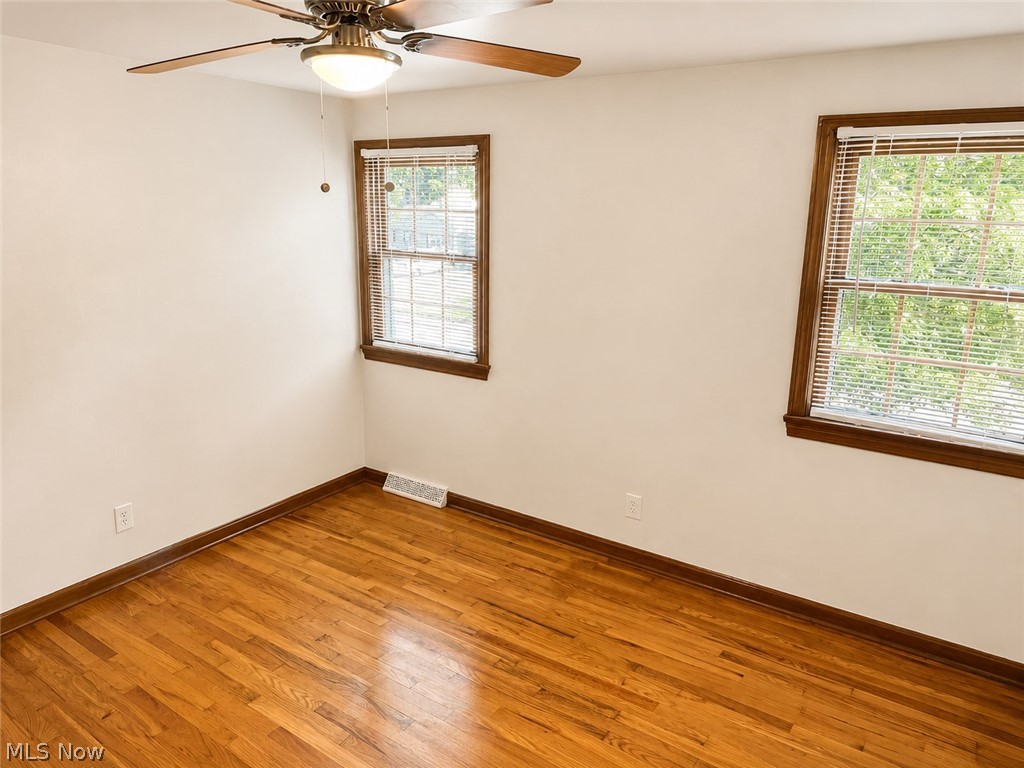 707 Oakridge Drive Property Photo 32