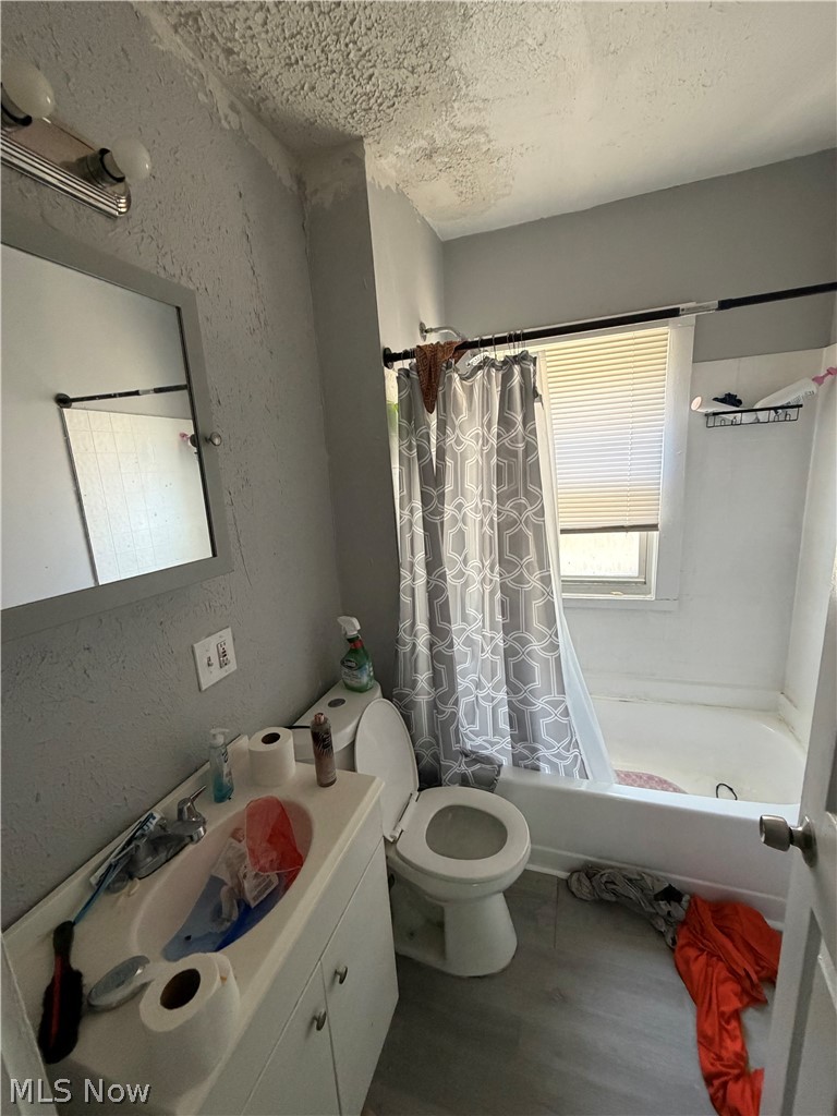 11101 Nelson Avenue Property Photo 3