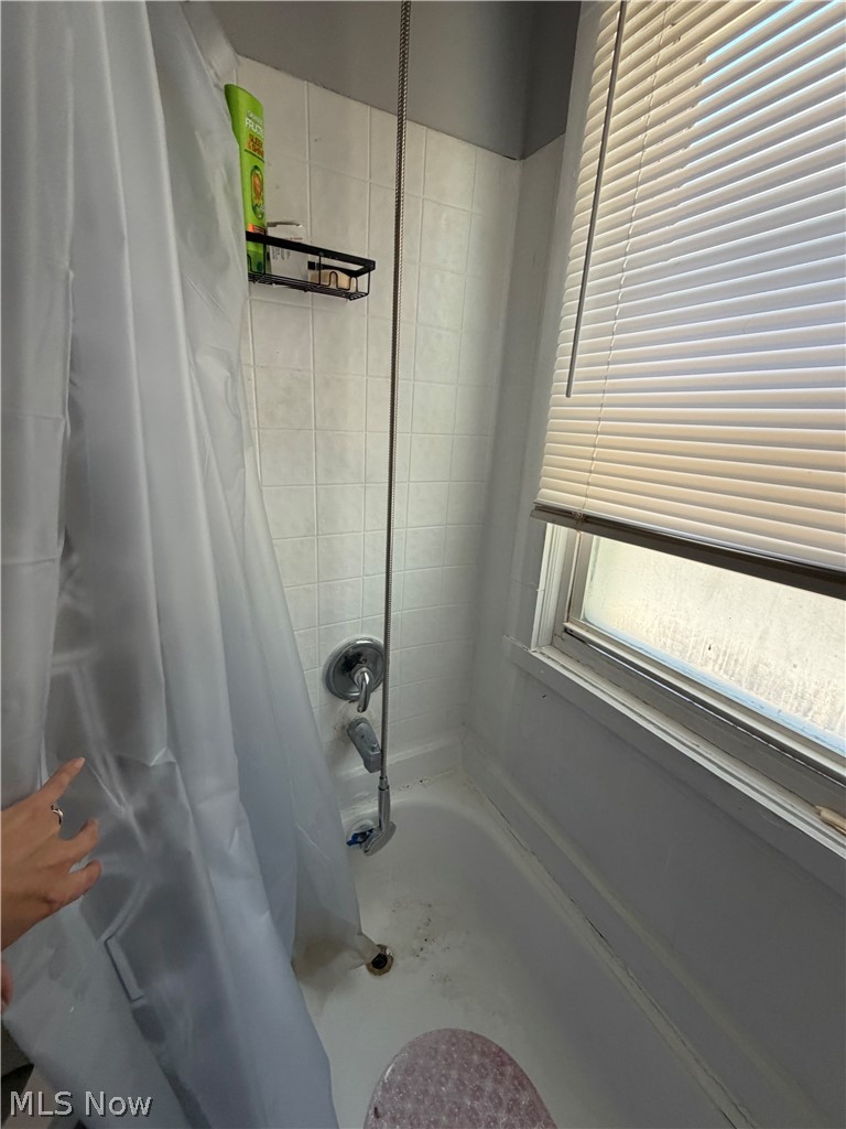 11101 Nelson Avenue Property Photo 6