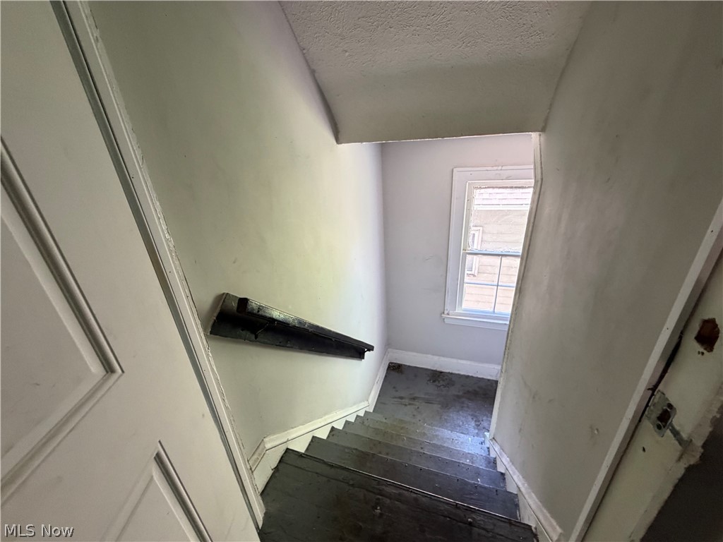 11101 Nelson Avenue Property Photo 16