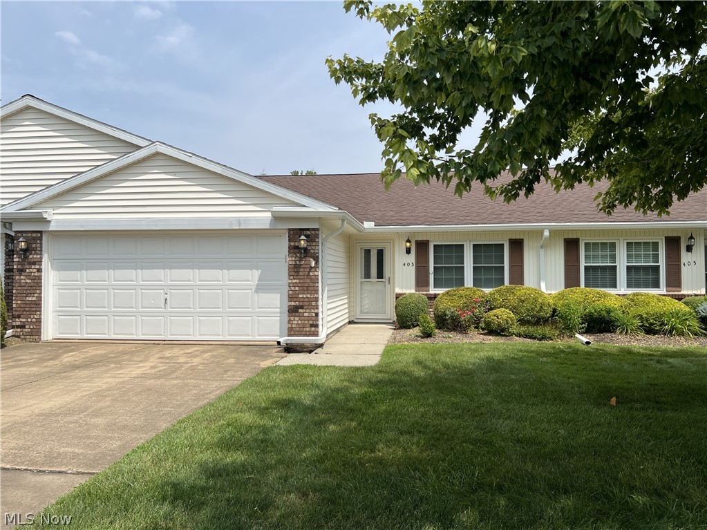 403 Rivers Edge Drive Property Photo 1