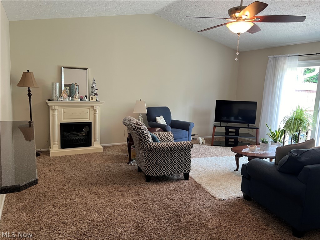 403 Rivers Edge Drive Property Photo 7