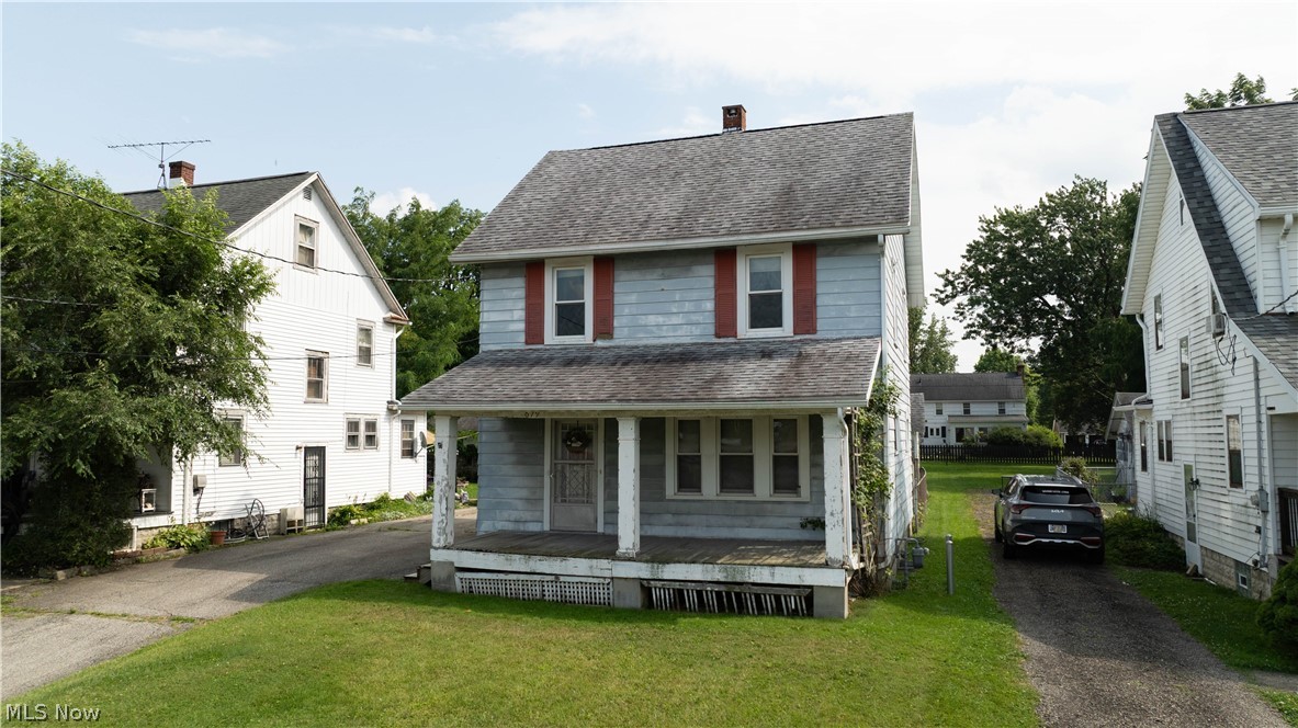 679 Arlington Avenue Property Photo 4