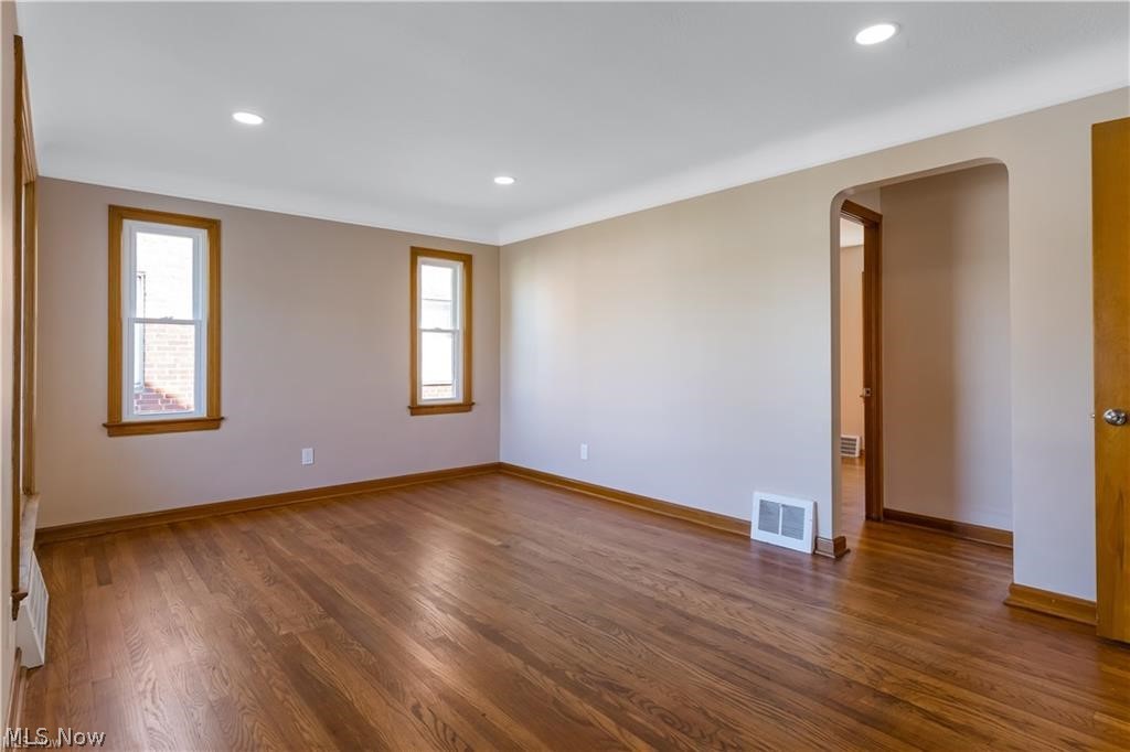 6209 Archmere Avenue Property Photo 11