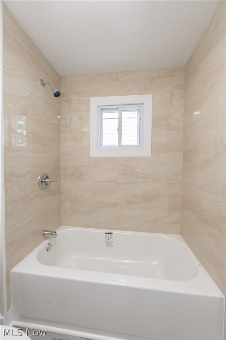 11711 Buckingham Avenue Property Photo 19